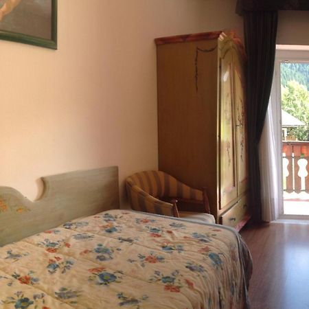 Park Hotel Mater Dei Поцца-ди-Фасса Номер фото