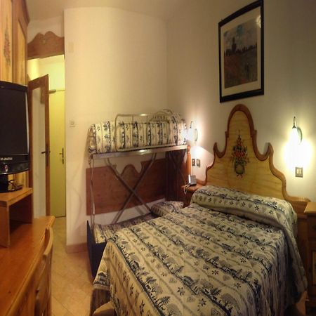 Park Hotel Mater Dei Поцца-ди-Фасса Номер фото
