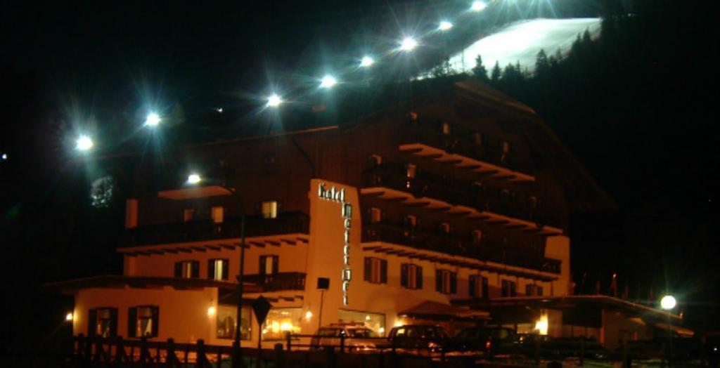Park Hotel Mater Dei Поцца-ди-Фасса Экстерьер фото
