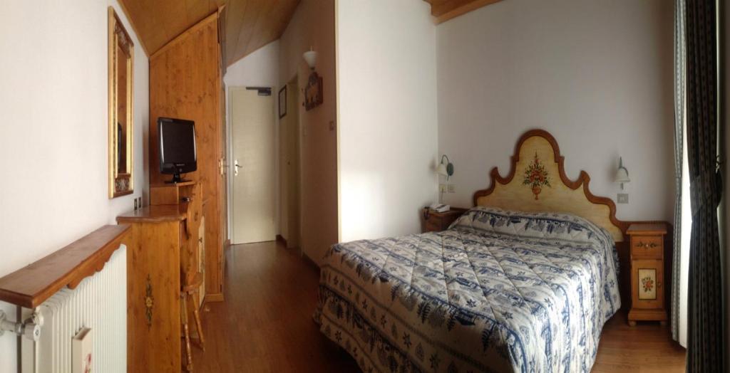 Park Hotel Mater Dei Поцца-ди-Фасса Номер фото
