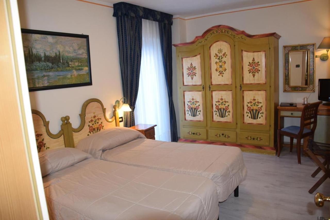 Park Hotel Mater Dei Поцца-ди-Фасса Экстерьер фото